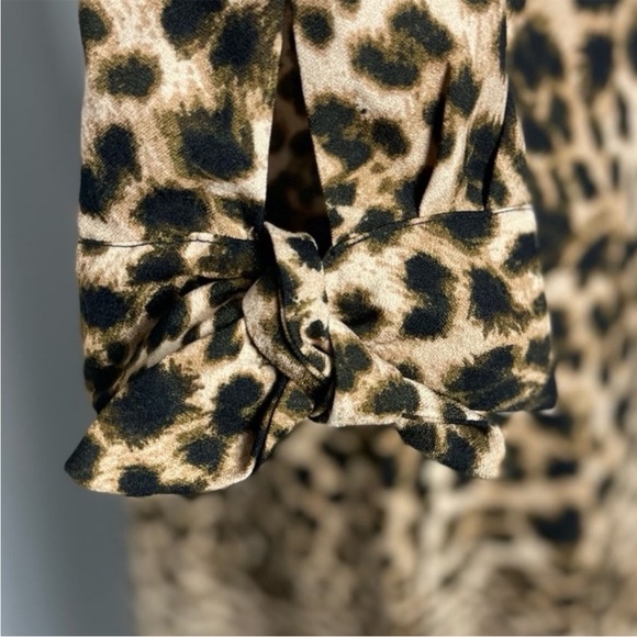 NWT Calvin Klein Leopard Print, 3/4 Sleeve, Belted, Button Down Shirt Dress - Picture 7 of 10